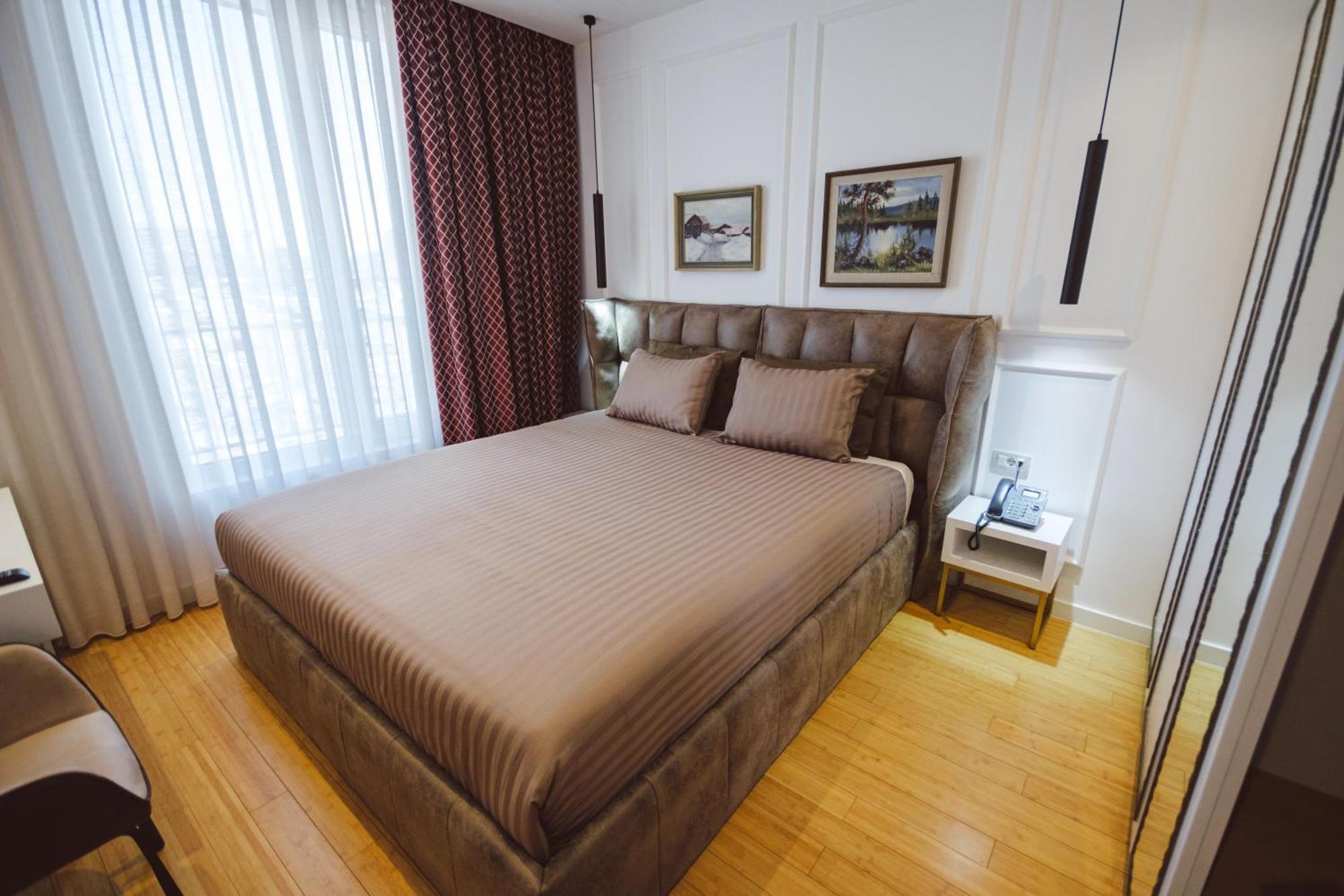 Star Hill Hotel Pristina Exteriör bild
