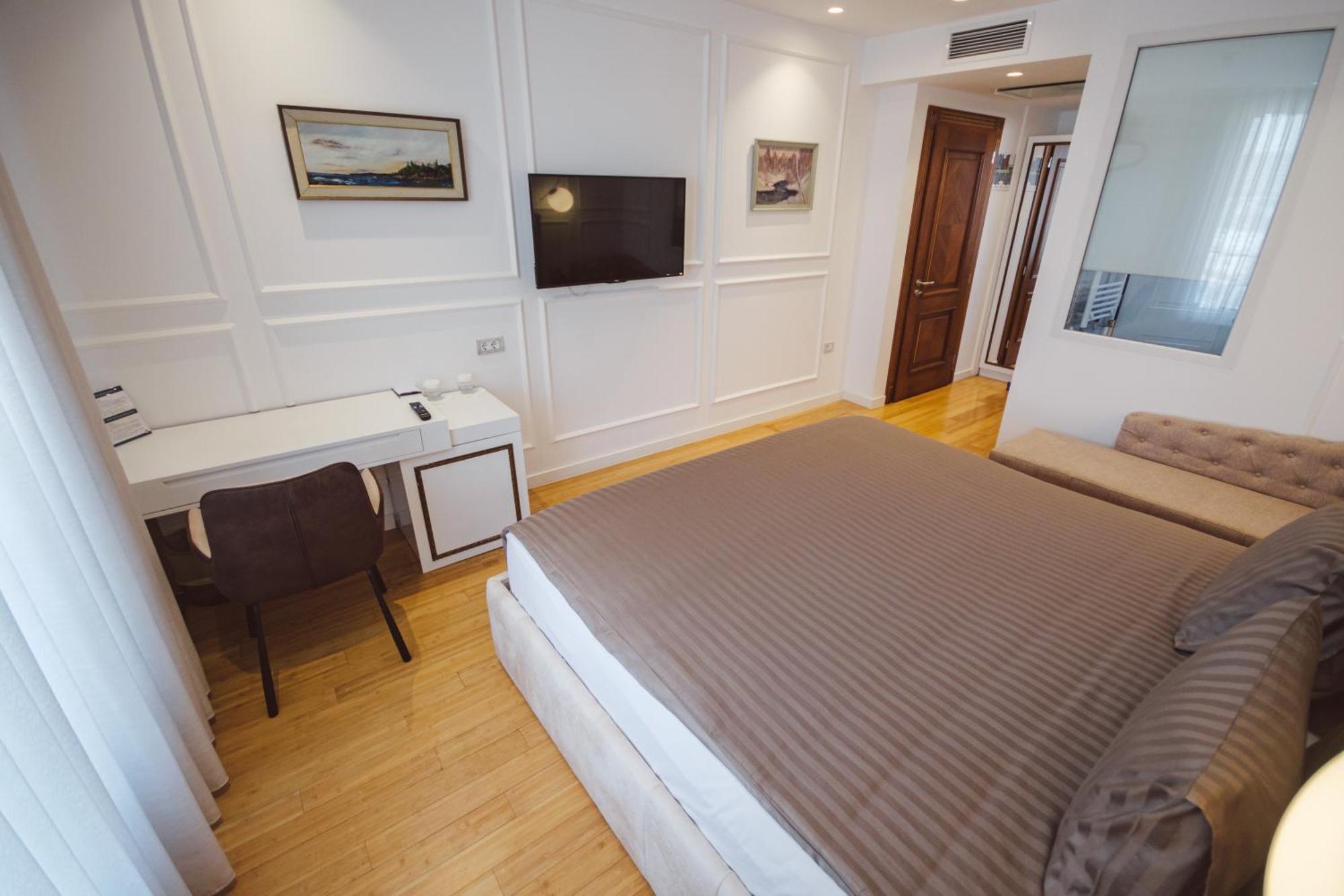 Star Hill Hotel Pristina Exteriör bild